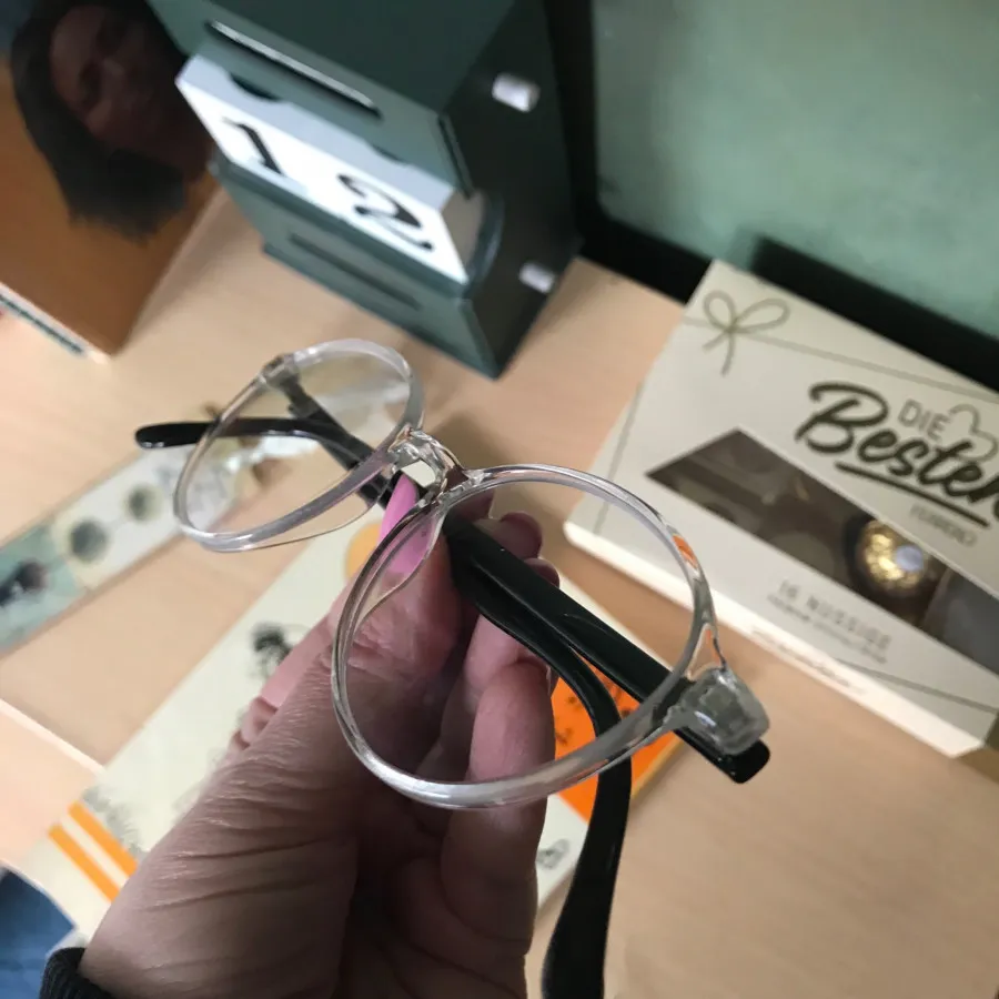 عینک طبی