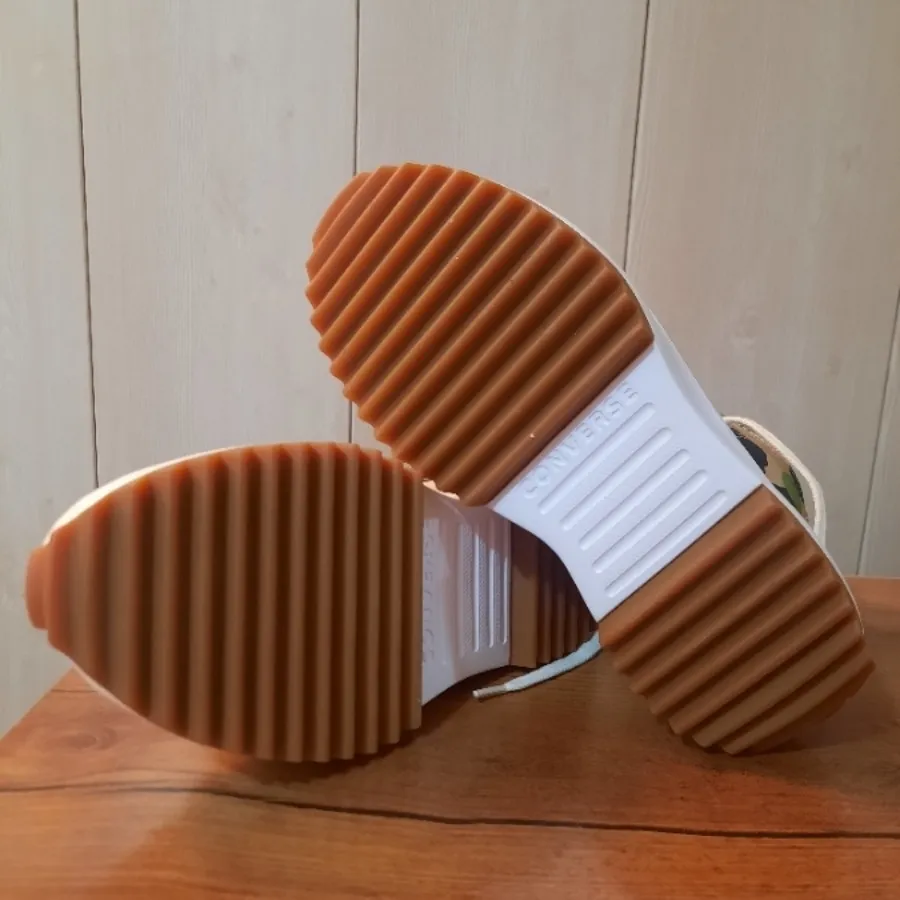 نیم بوت آل استار