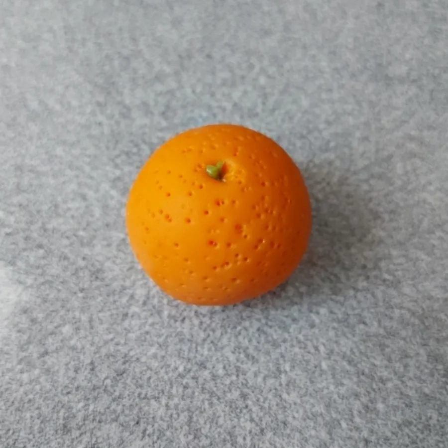 میوه های خمیری و پلاستیکی