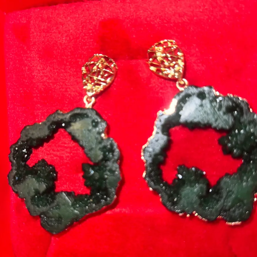 گوشواره سنگی سبز زمردی