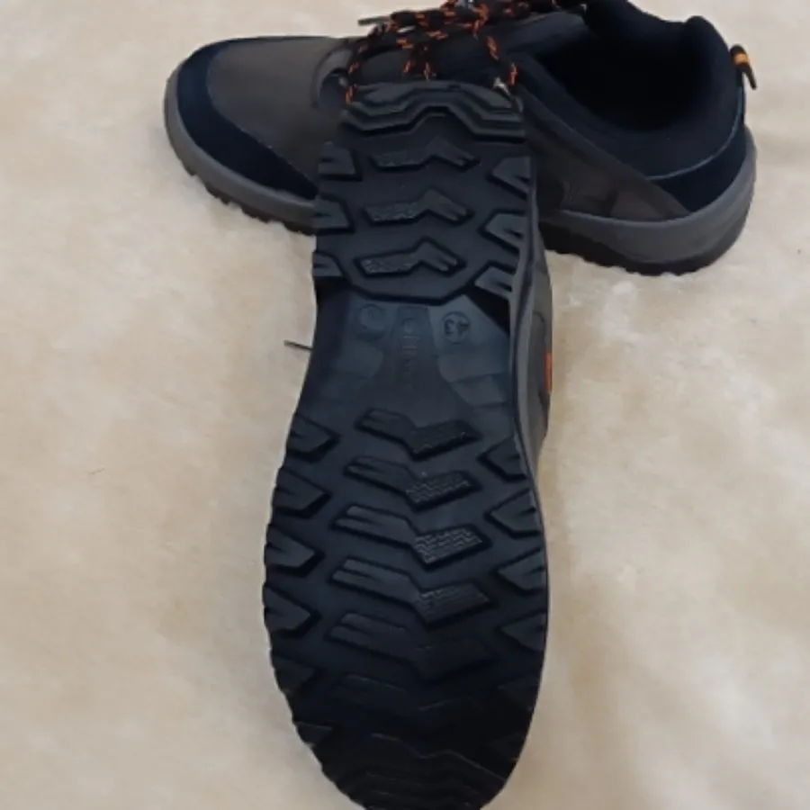 کفش کوهنوردی کفش ورزشی