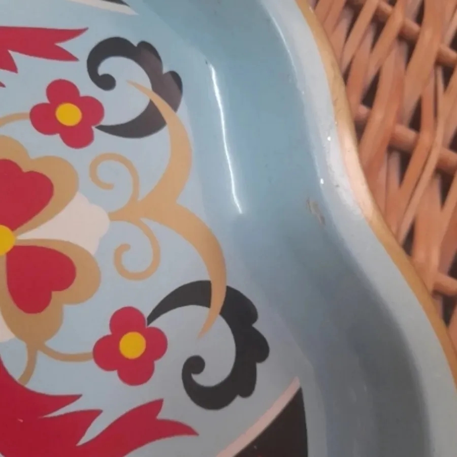 سینی فلزی قدیمی