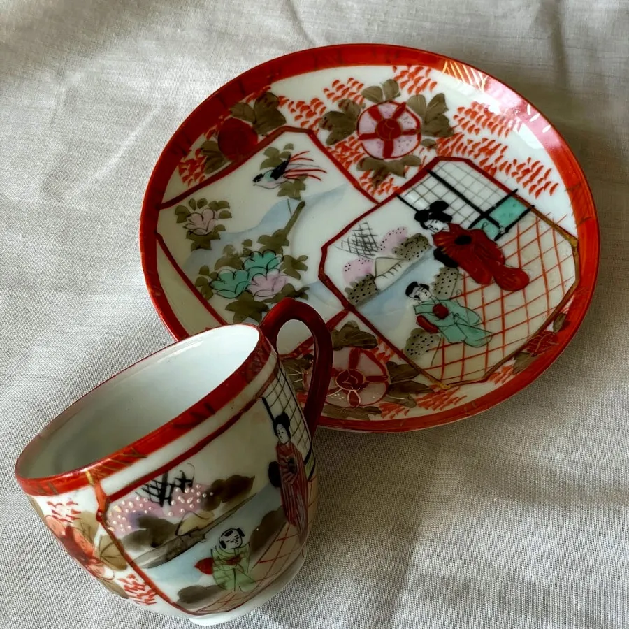 فنجان نعلبکی قدیمی