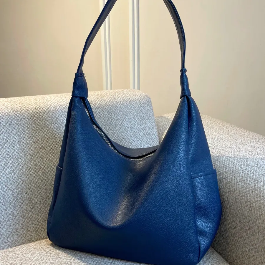 کیف دوشی کاربردی دخترانه