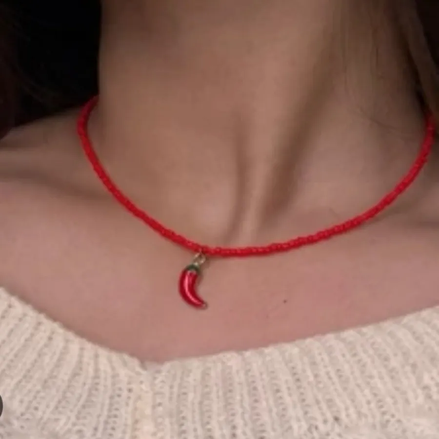 گردنبند فلفل قرمز و گیلاس