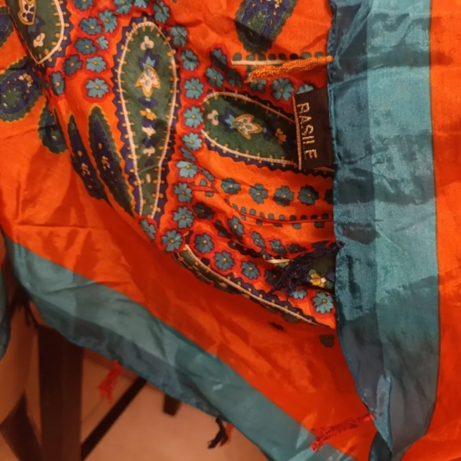 2عدد روسری ابریشم دست دوز