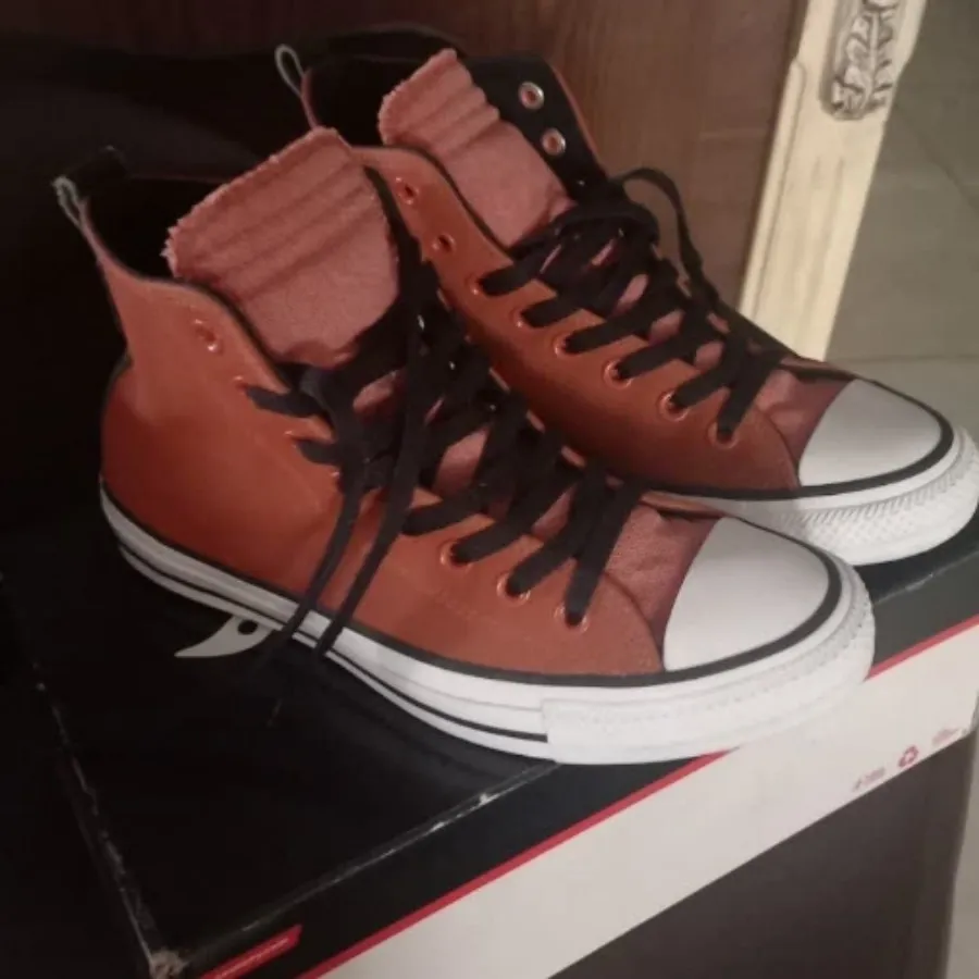 کفش اسپرت اصل ویتنام