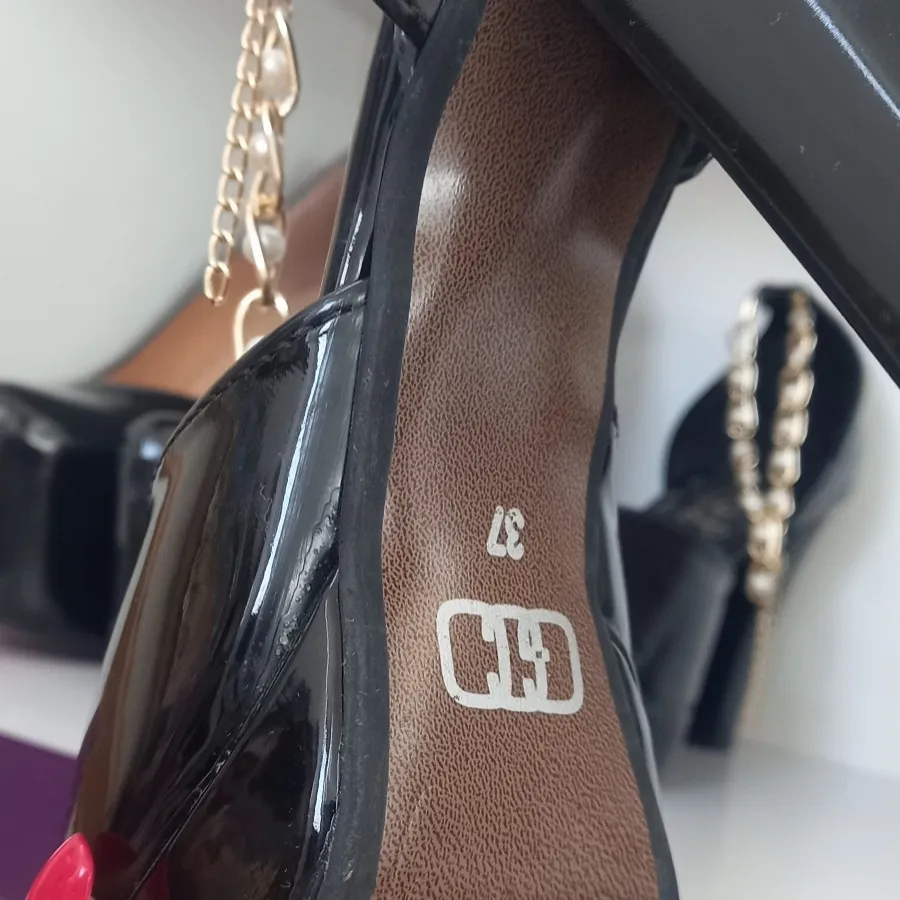 کفش مجلسی ورنی