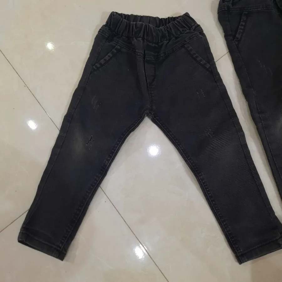 شلوار جین اسپرت بچگانه