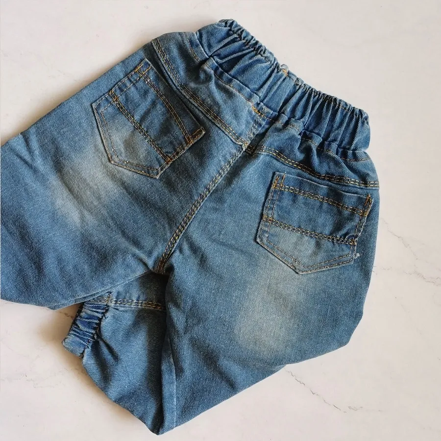 شلوار لی بچگانه