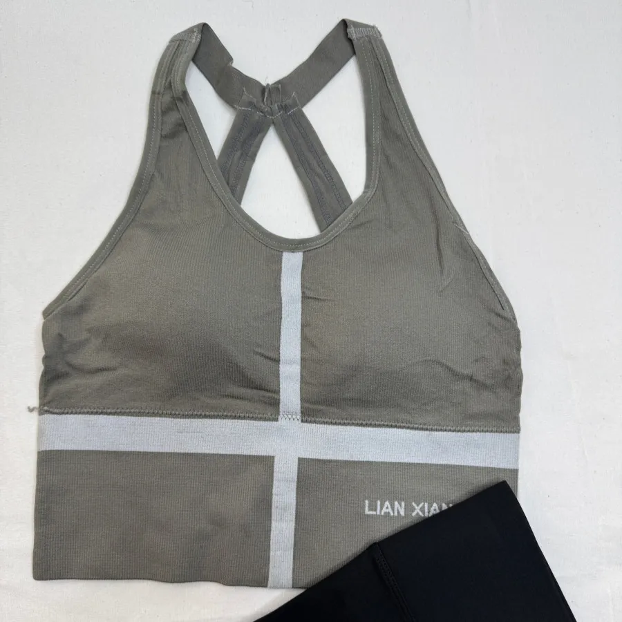 نیم تنه ورزشی لیان