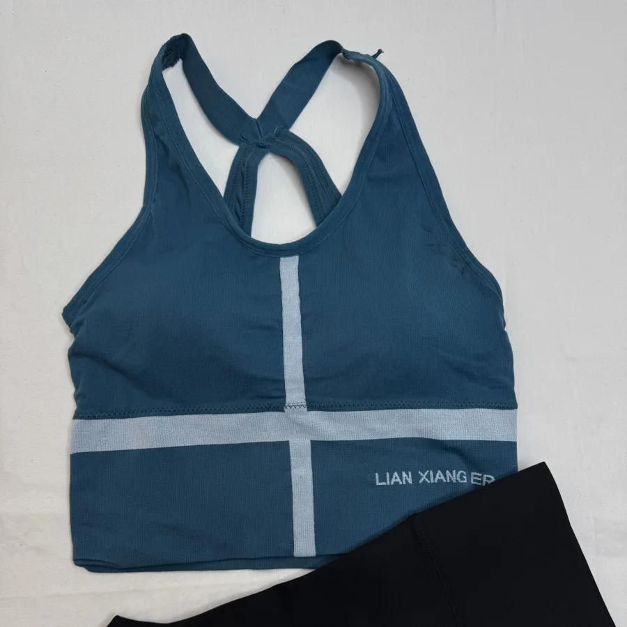 نیم تنه ورزشی لیان