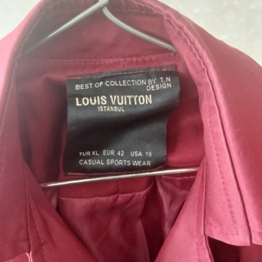 بارانی قرمز