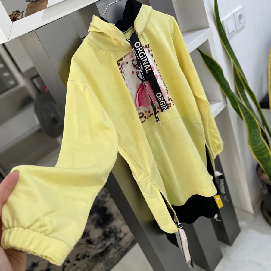 هودی دخترونه