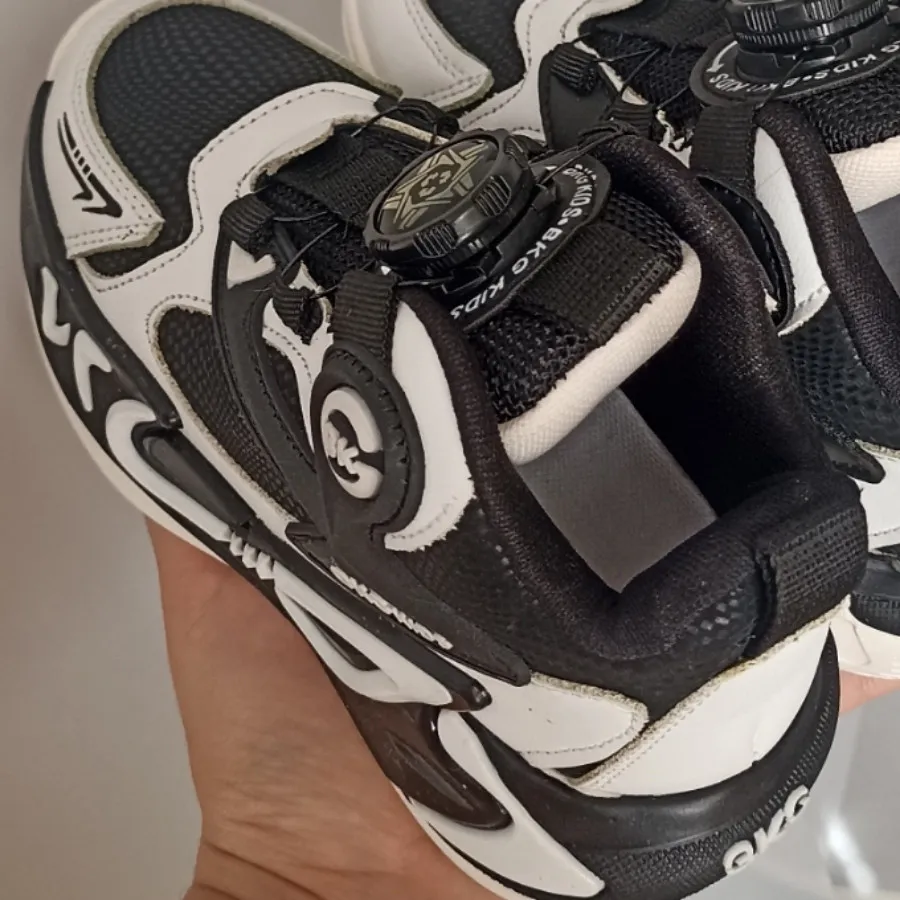 کتونی بچگانه