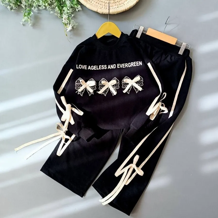 سه پاپیون مشکی