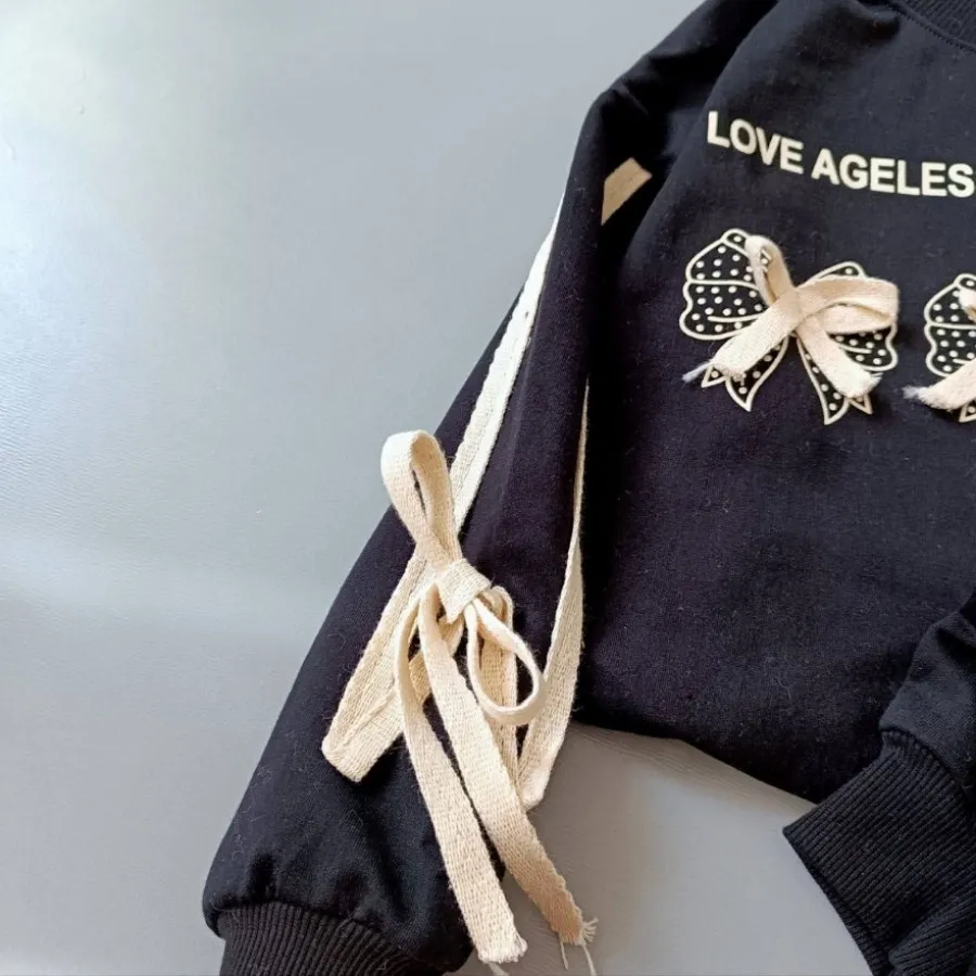 سه پاپیون مشکی