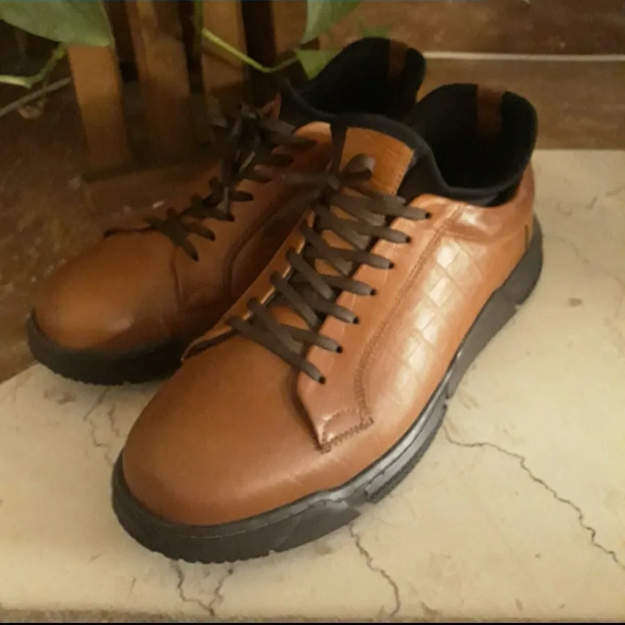 کفش نوین چرم