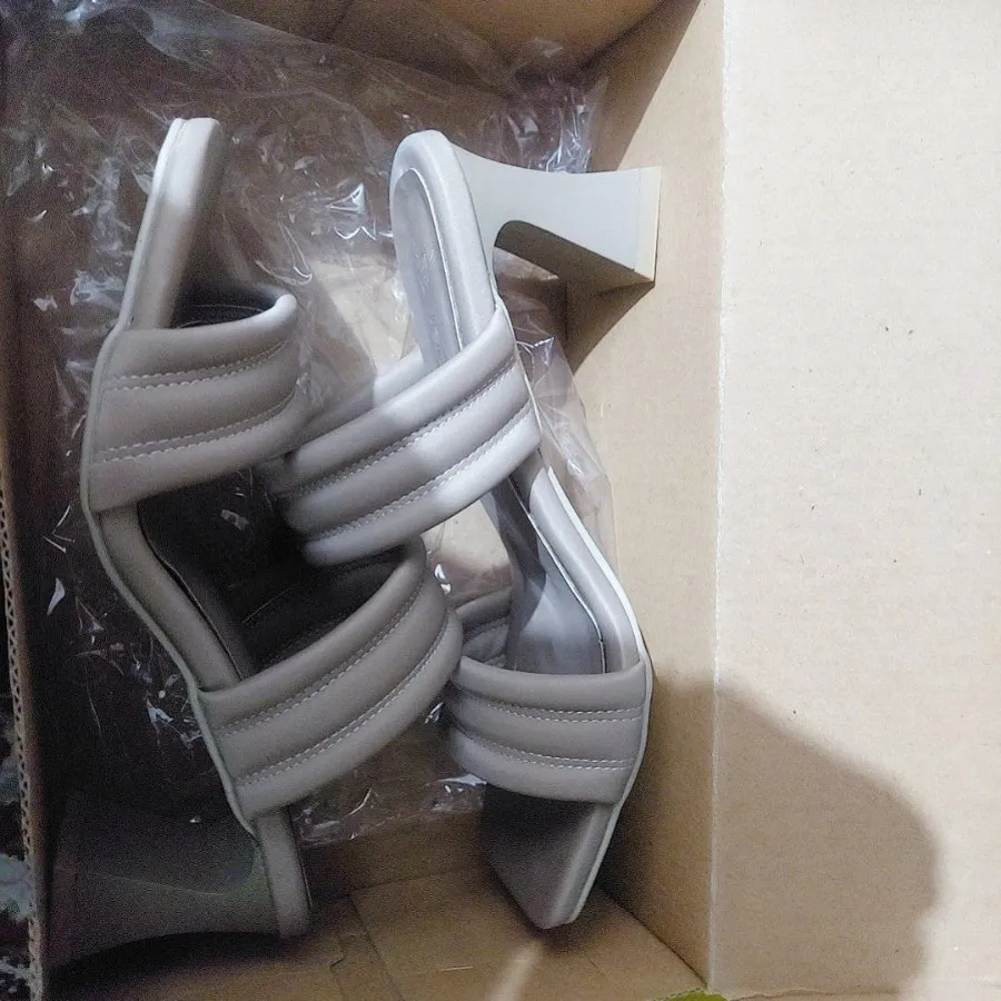 صندل مجلسی موکا