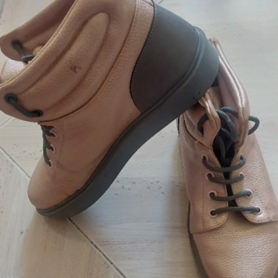 نیم بوت کالباسی