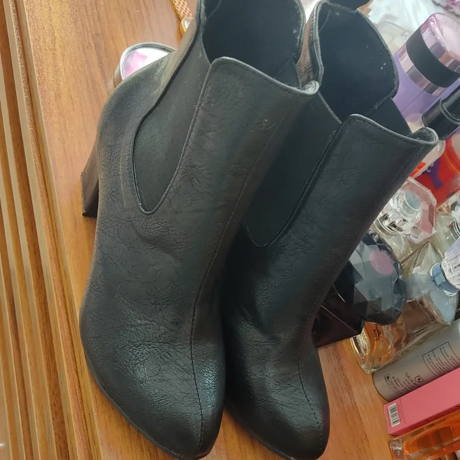 نیم بوت زنانه