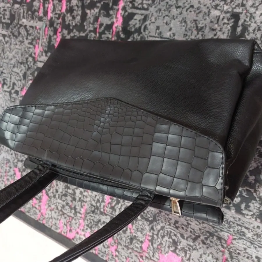 کیف بزرگ زنانه