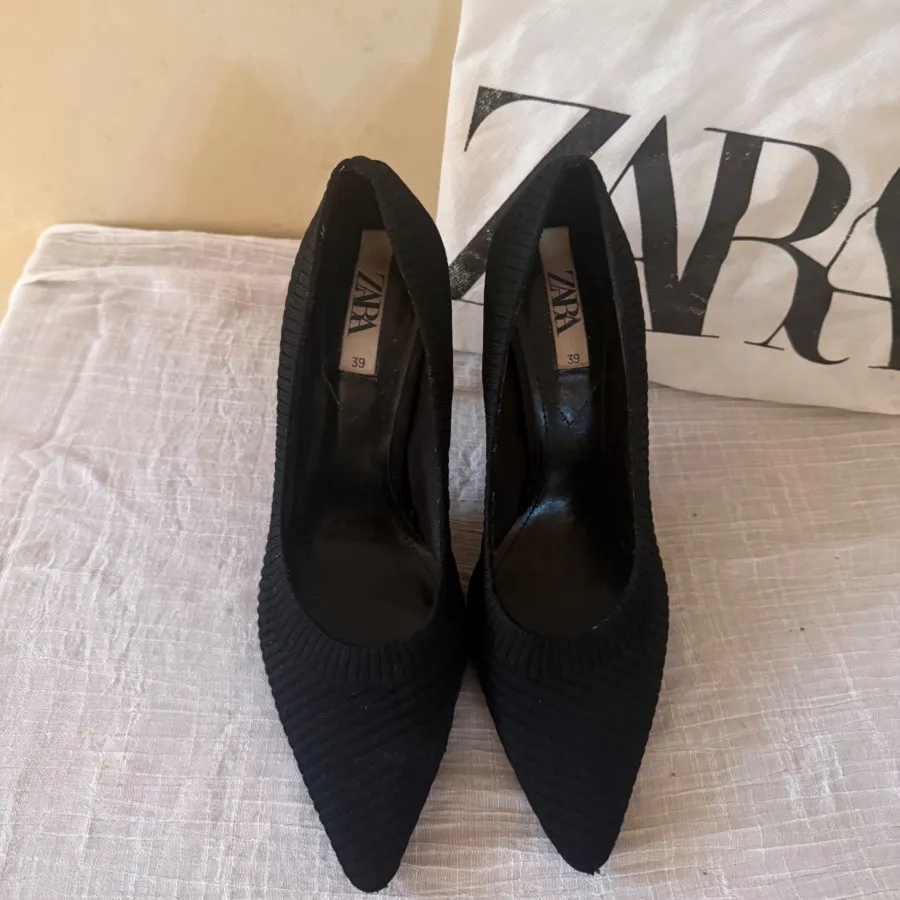 کفش پاشنه بلند زارا