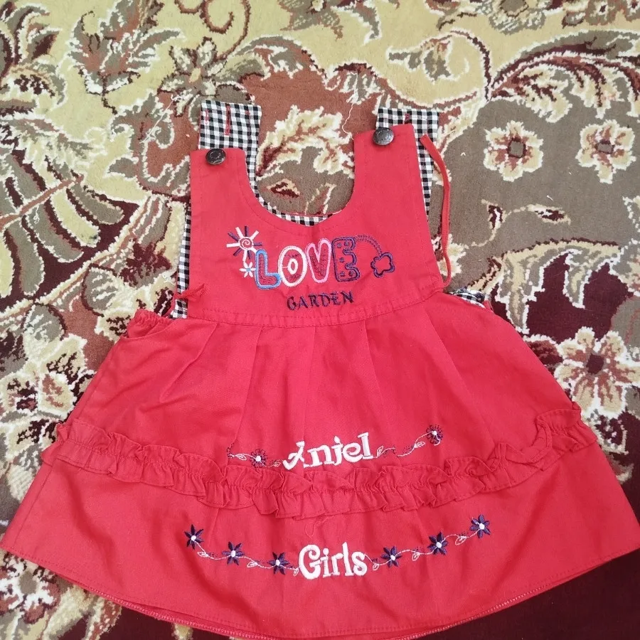 لباس دخترانه یک تاسه سال