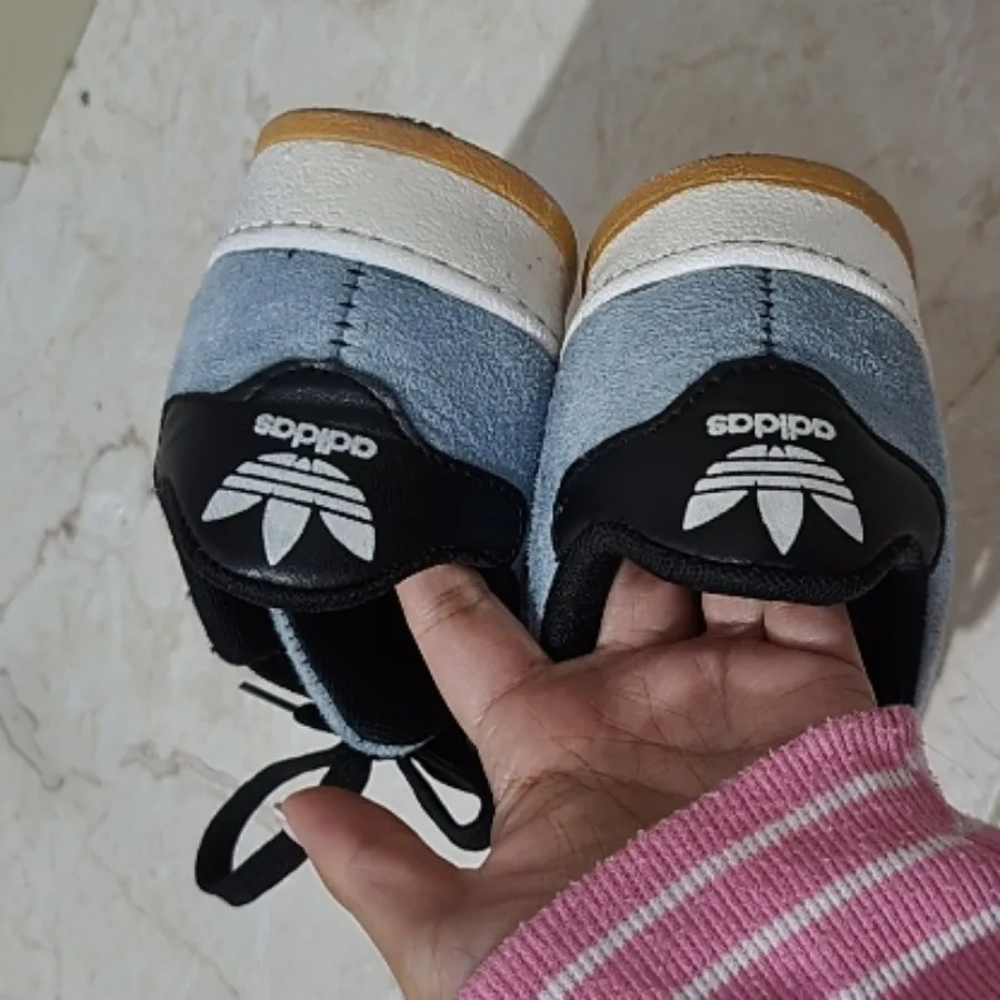 کتونی آدیداس کمپس