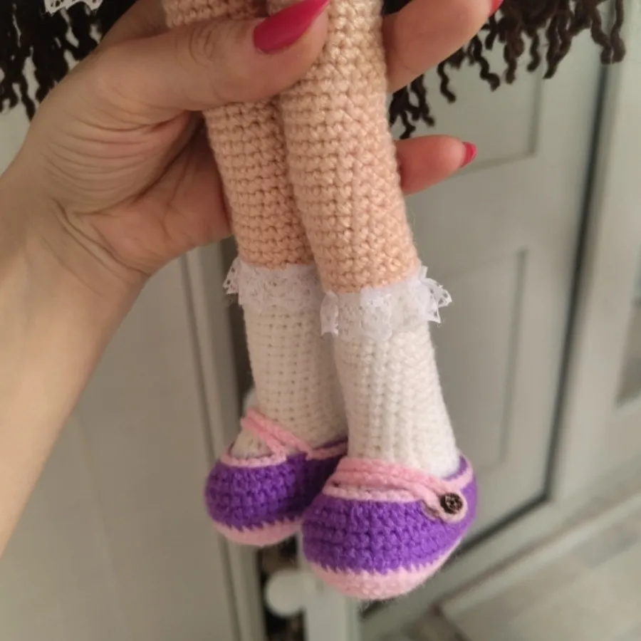 عروسک قلاب بافی