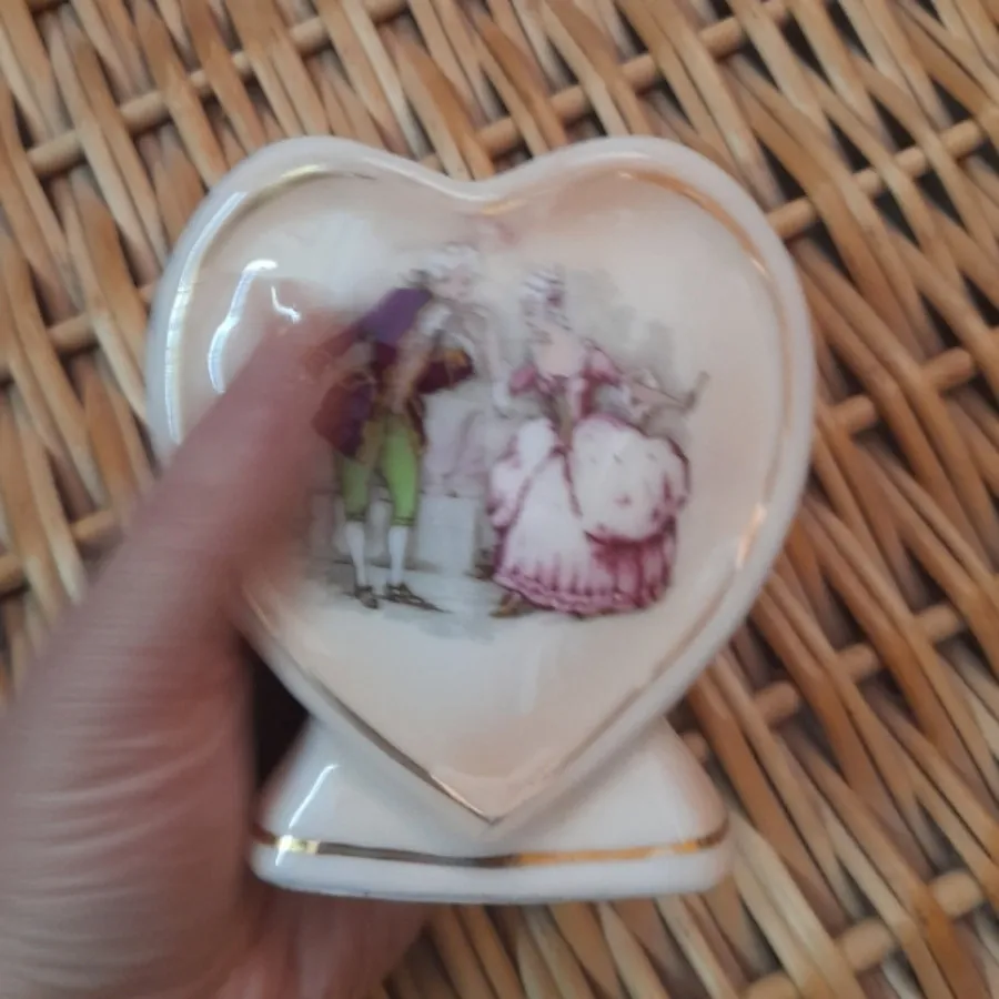 گلدان قدیمی