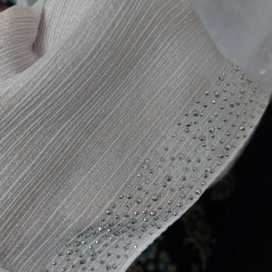 شال نگین دار