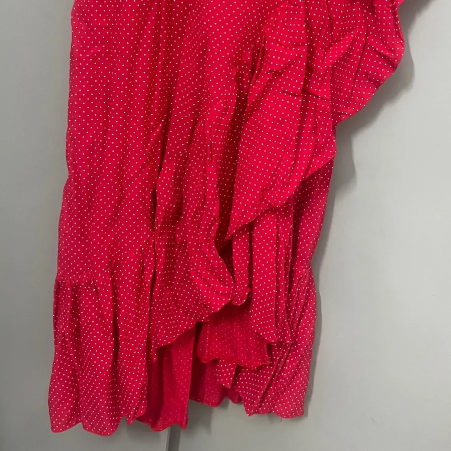 پیراهن قرمز ساحلی