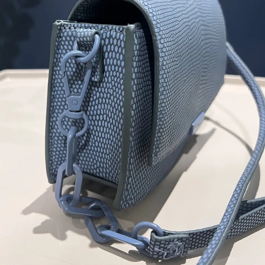 کیف زارا آبی