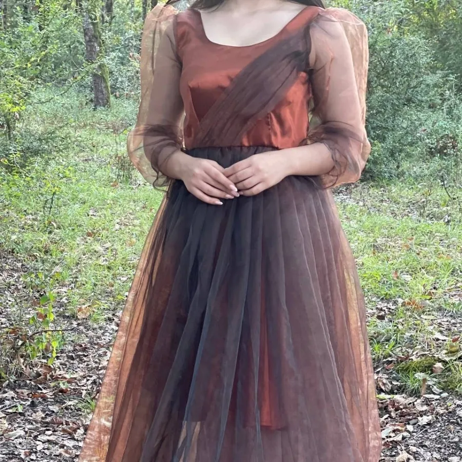 پیراهن دخترانه