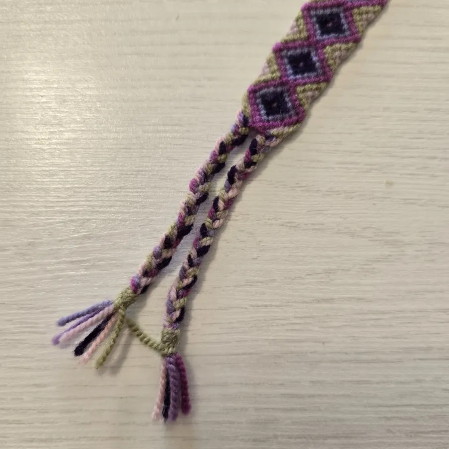 دست بند دوستی