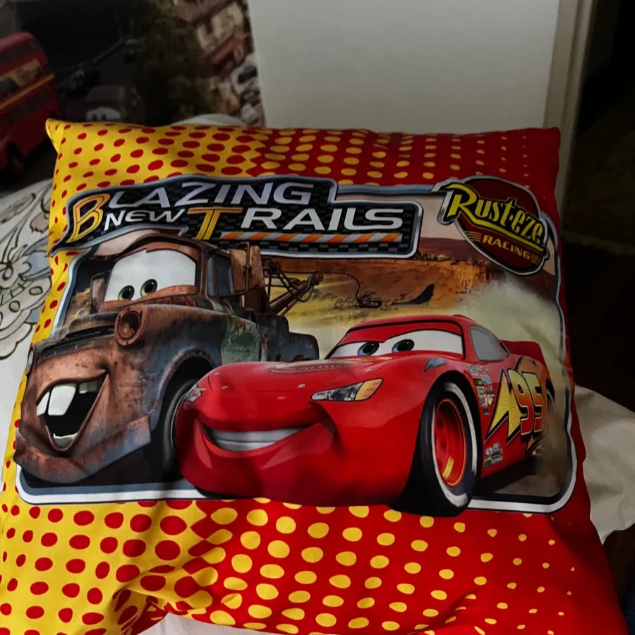 کوسن بچه گانه خارجی