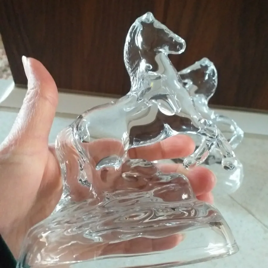 مجسمه کریستال اسب