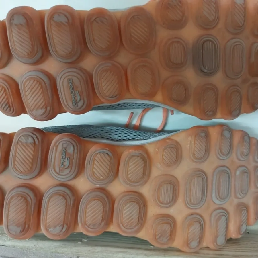 اسکچرز ، کفی ماساژوردار