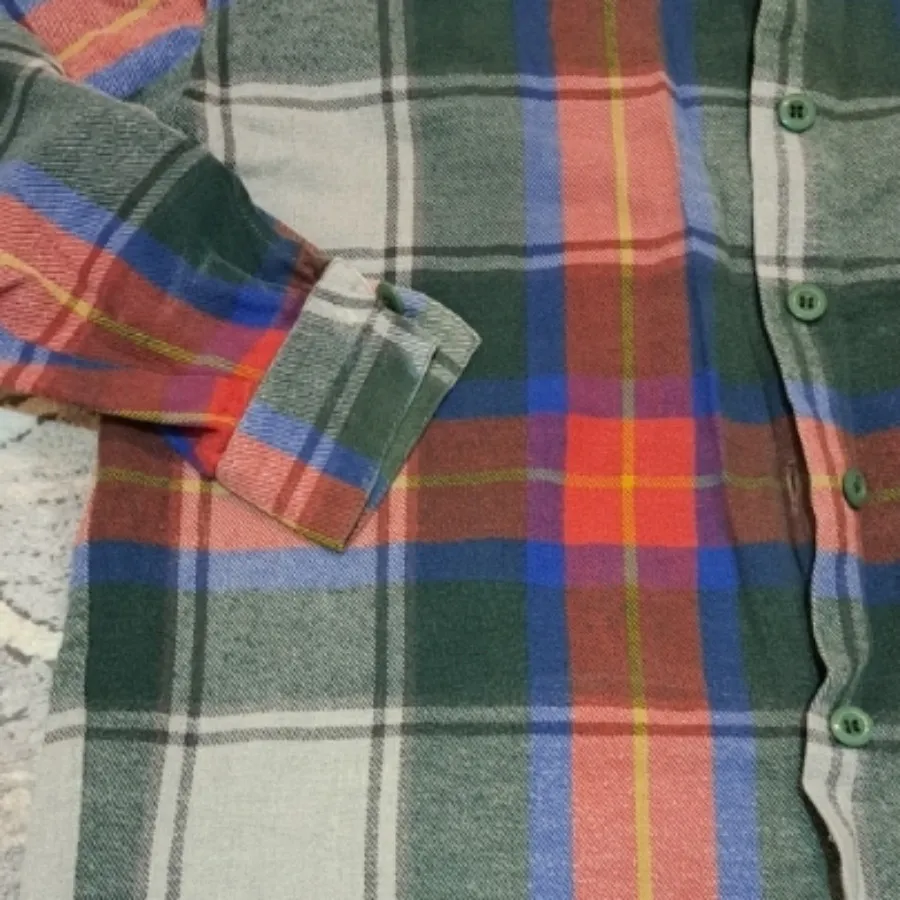 پیراهن پشمی