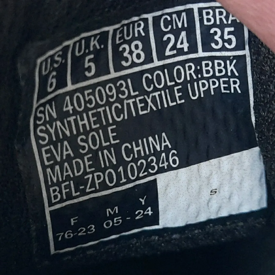 کفش زنانه اسکچرز مشکی