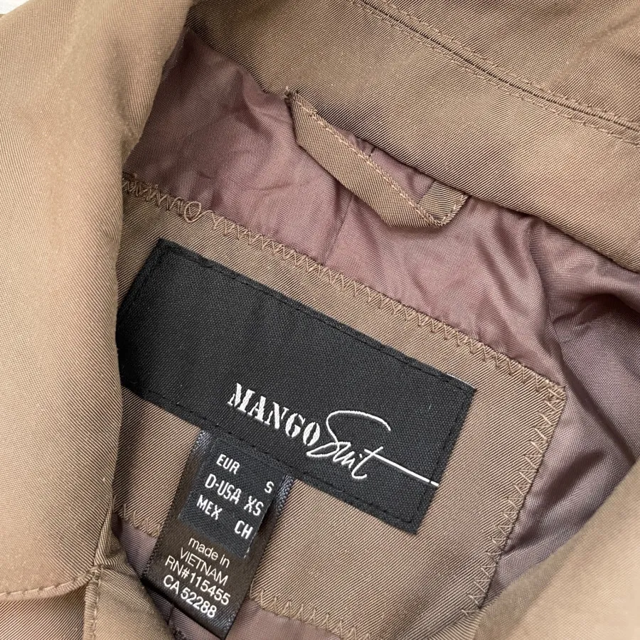 پالتو بارانی mango