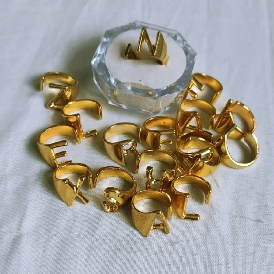 انگشترهای حروف انگلیسی