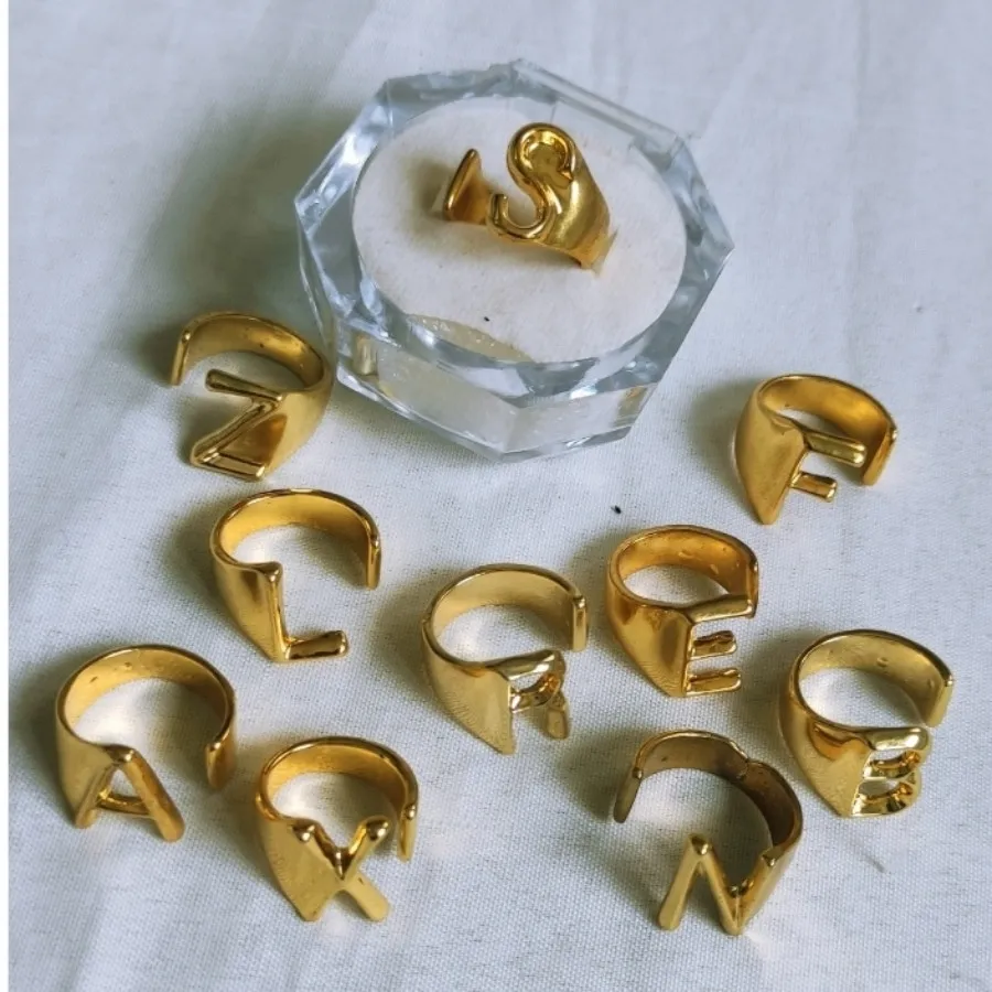 انگشترهای حروف انگلیسی