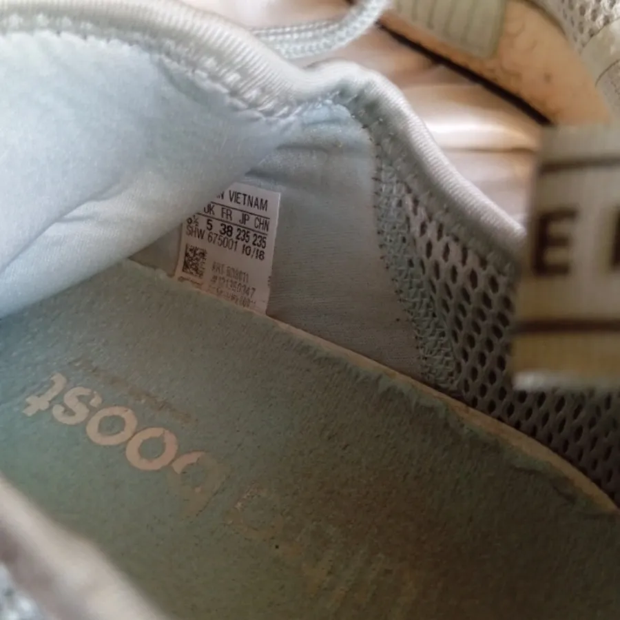 کتانی آدیداس