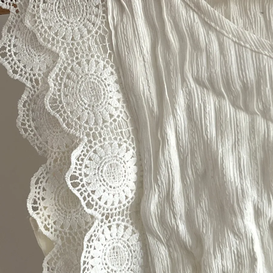 بلیز تاپ سفید گیپوردار