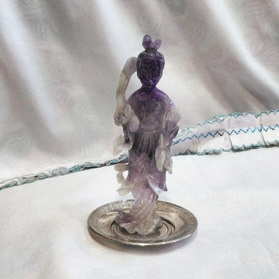 مجسمه سنگ آمیتیست