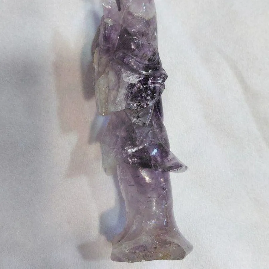 مجسمه سنگ آمیتیست