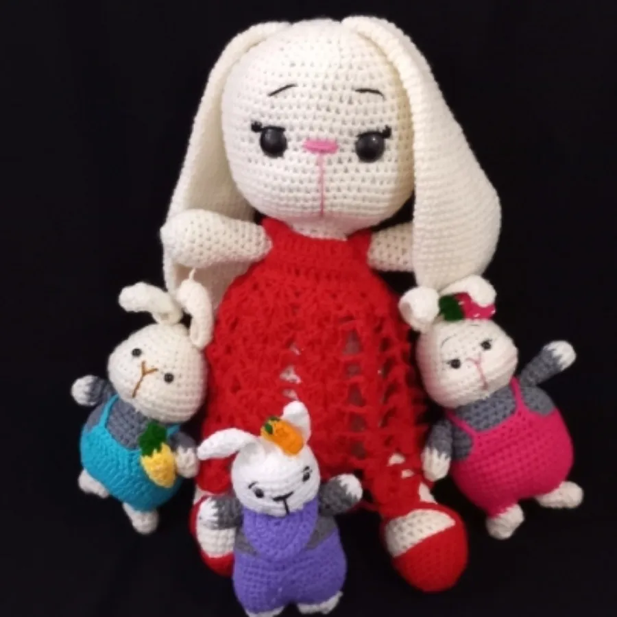 عروسک بافتنی با نی نی ?