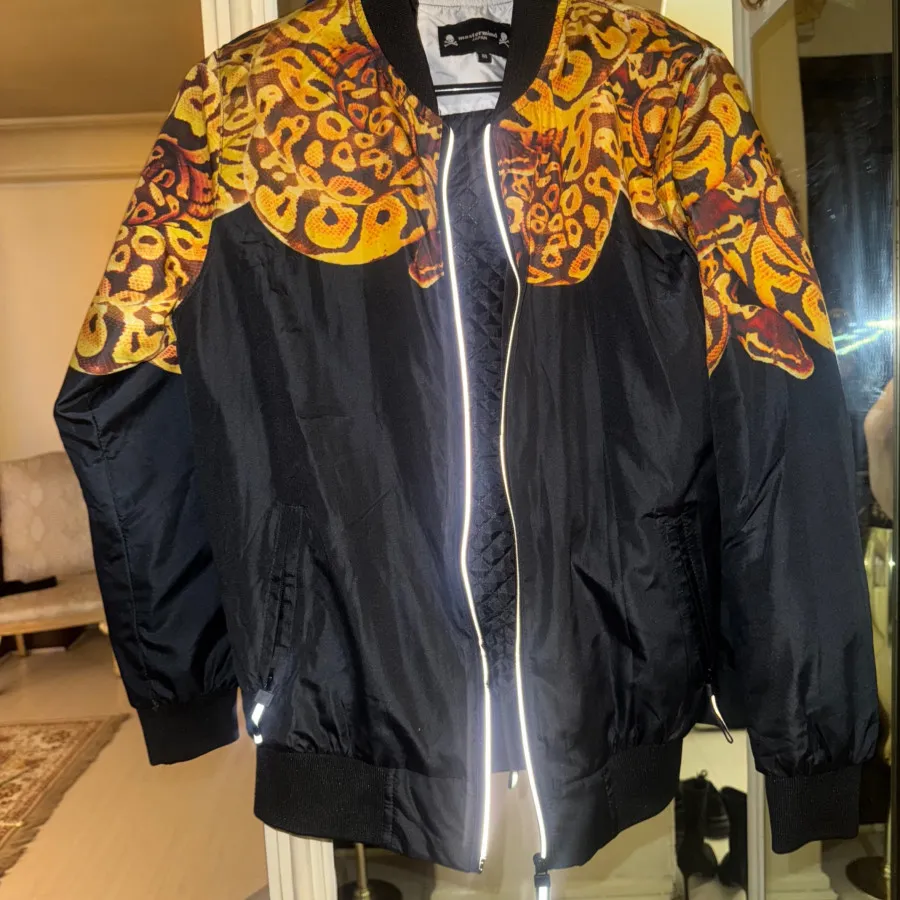 کاپشن ژاپنی طرح دار